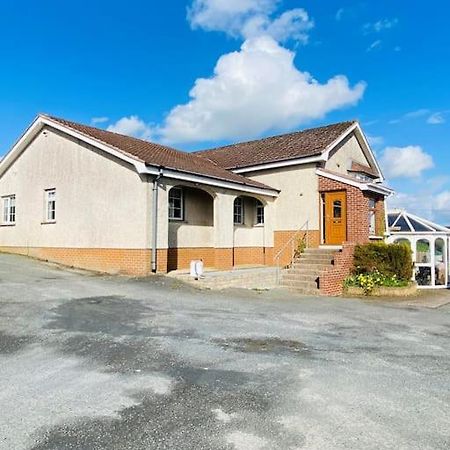 Valley Lodge 3 Bedroom Retreat In Craigantlet Hills Белфаст Екстериор снимка