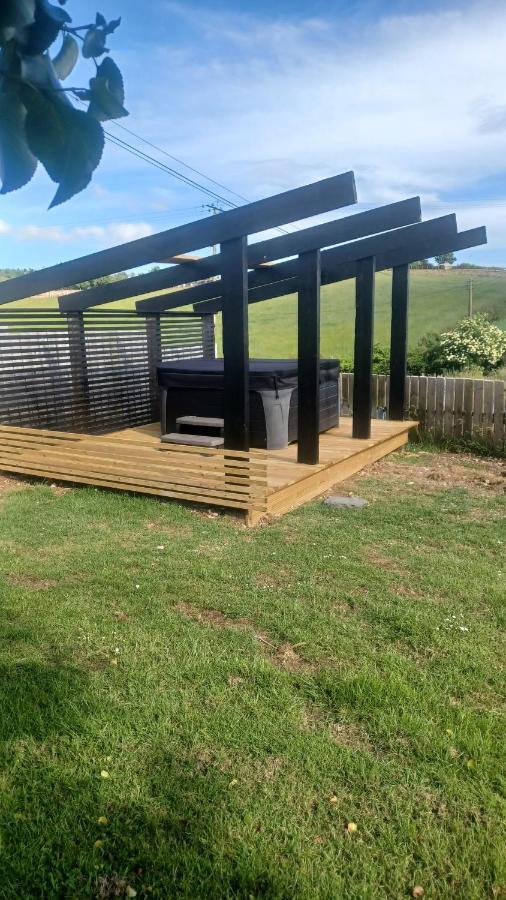 Valley Lodge 3 Bedroom Retreat In Craigantlet Hills Белфаст Екстериор снимка