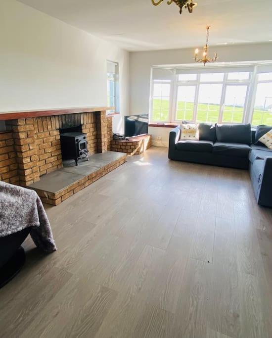 Valley Lodge 3 Bedroom Retreat In Craigantlet Hills Белфаст Екстериор снимка